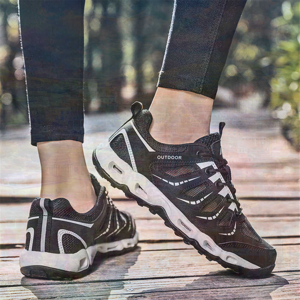 Sumer Round Tip Silver Sneaker - Collectible Vintage Wine 评论和价格
