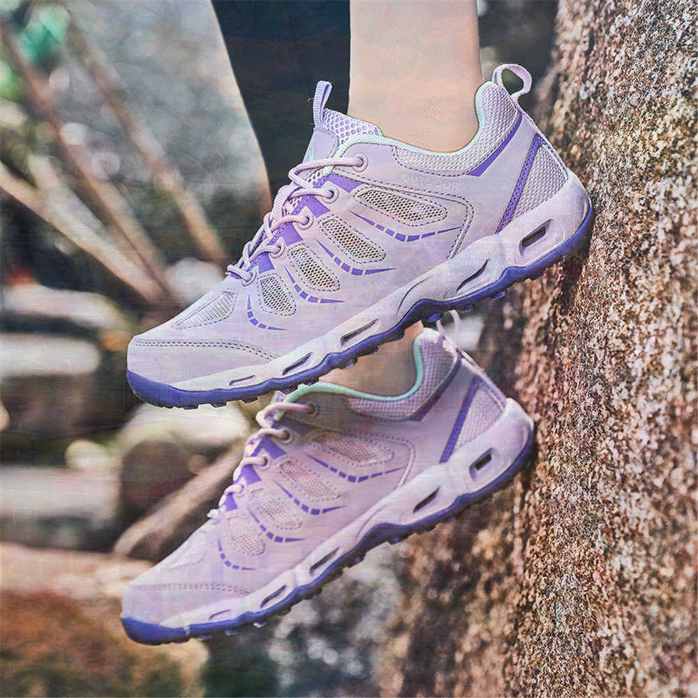 Sumer Round Tip Silver Sneaker - Collectible Vintage Wine 评论和价格