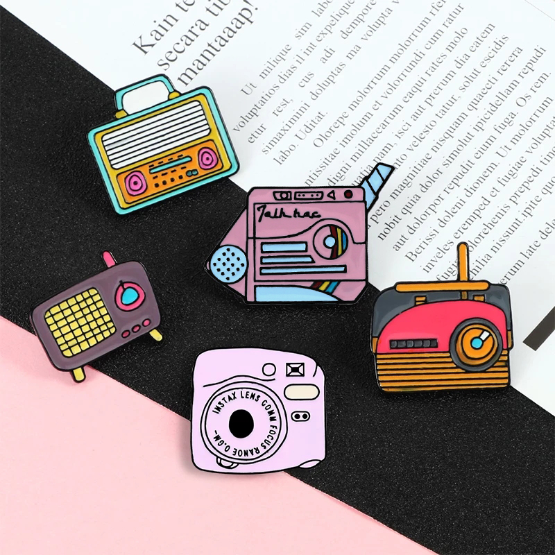 Vintage Game Enamel Pins Colle - Vintage Collectible Pins 评论和价格