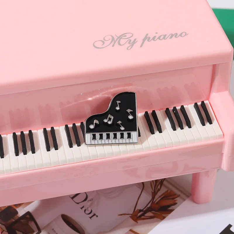 Musical Instrument Enamel Lape - Vintage Collectible Pins 评论和价格